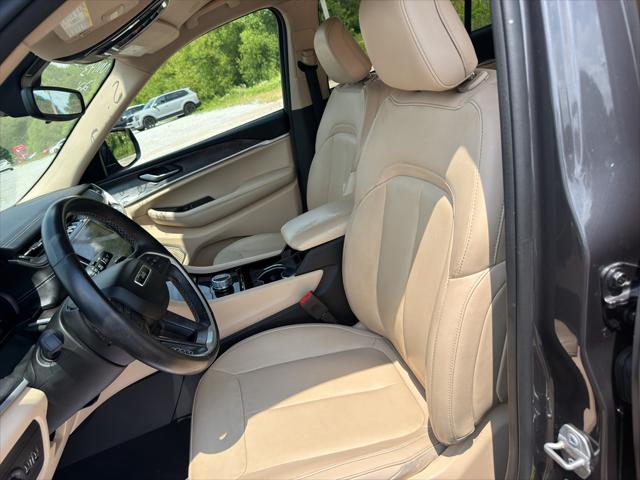 2022 Jeep Grand Cherokee L Limited 4x2