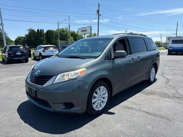 2013 Toyota Sienna LE 7 Passenger for sale near London, OH
