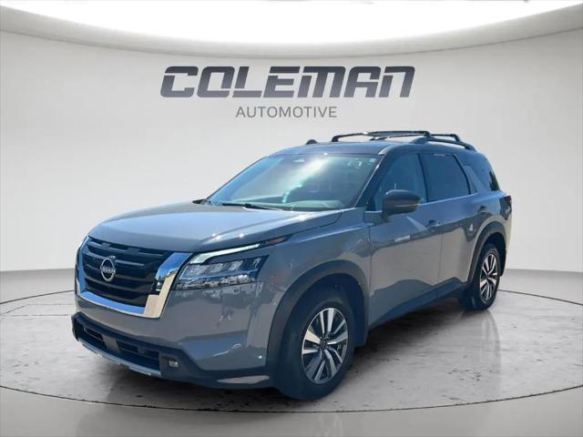 2023 Nissan Pathfinder SL 4WD for sale in Streetsboro, OH