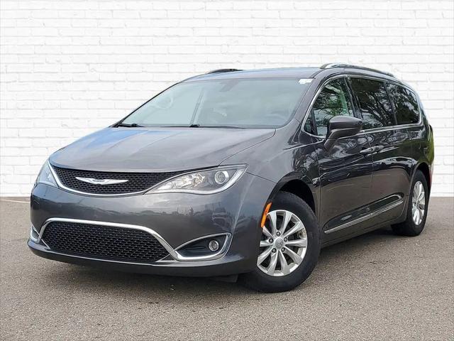 2018 Chrysler Pacifica Touring L for sale in Brighton, MI