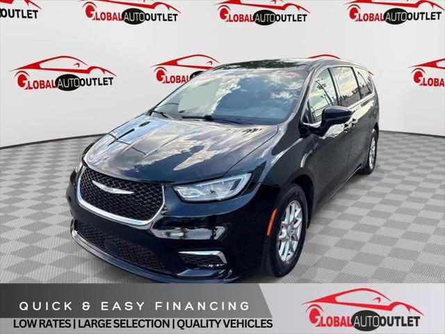 2025 Chrysler Pacifica Select for sale in Temple Hills, MD