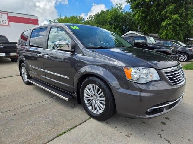 2016 Chrysler Town & Country Touring-L Anniversary Edition for sale in Olathe, KS