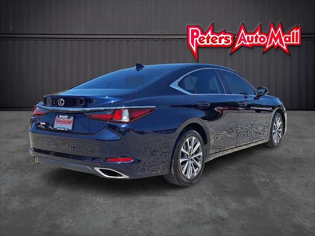 2022 Lexus ES 350 Unknown
