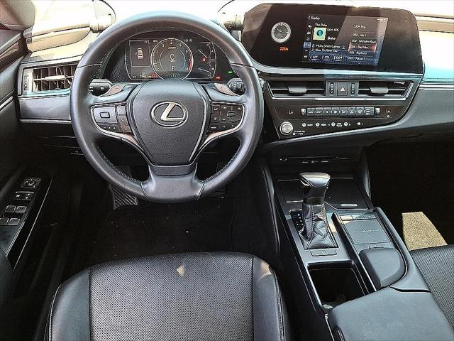 2022 Lexus ES 350 Unknown