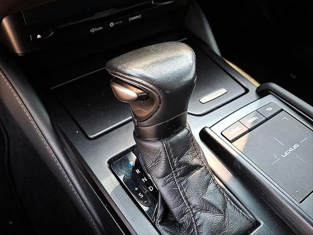 2022 Lexus ES 350 Unknown