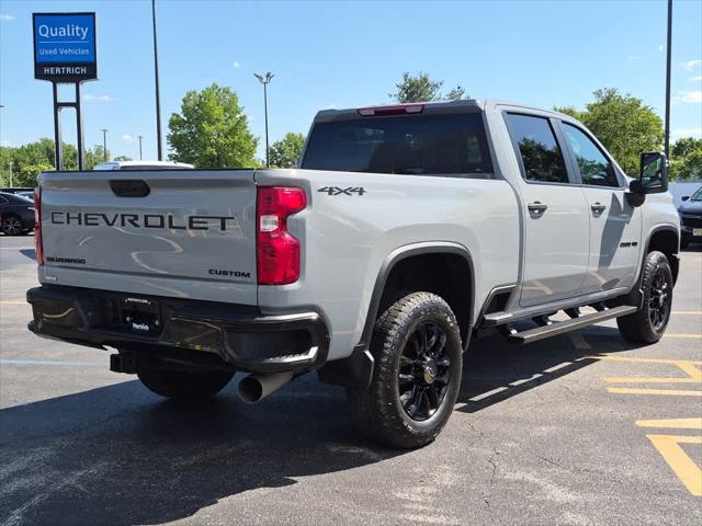 2025 Chevrolet Silverado 2500HD 4WD Crew Cab Standard Bed Custom