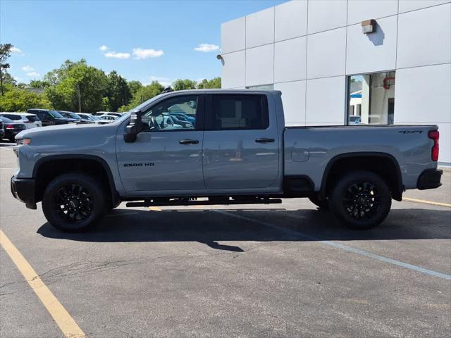 2025 Chevrolet Silverado 2500HD 4WD Crew Cab Standard Bed Custom
