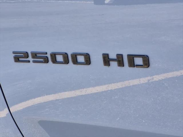 2025 Chevrolet Silverado 2500HD 4WD Crew Cab Standard Bed Custom