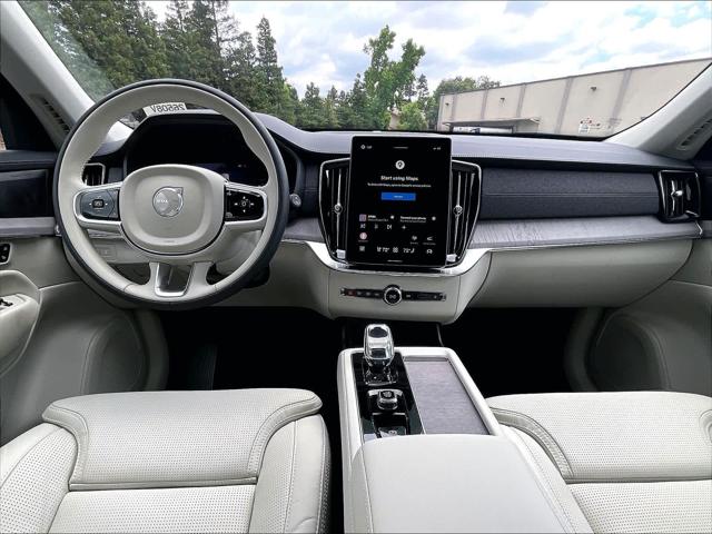 2026 Volvo XC90 Plug-In Hybrid Ultra, T8 AWD, Electric/Gasoline, Bright, 7 Seats