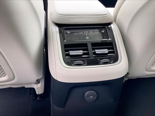 2026 Volvo XC90 Plug-In Hybrid Ultra, T8 AWD, Electric/Gasoline, Bright, 7 Seats