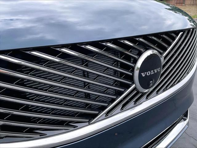 2026 Volvo XC90 Plug-In Hybrid Ultra, T8 AWD, Electric/Gasoline, Bright, 7 Seats