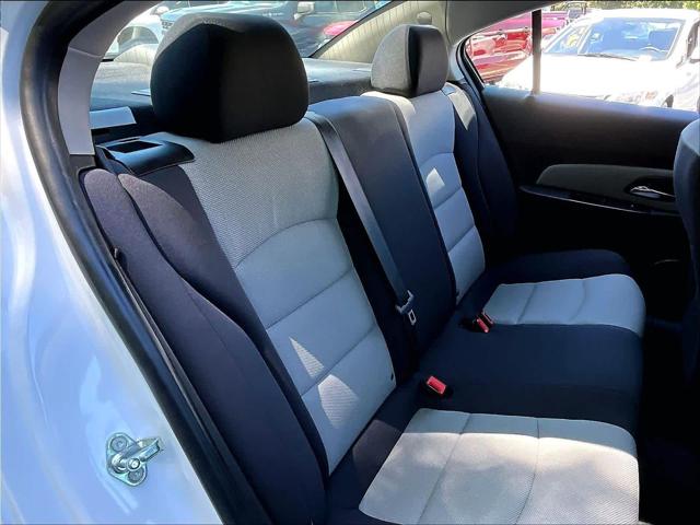 2016 Chevrolet Cruze Limited LS Auto