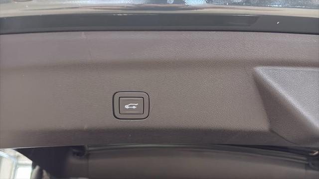 2026 GMC Yukon XL 4WD AT4
