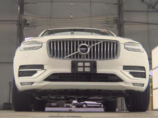 2025 Volvo XC90 B5 Plus