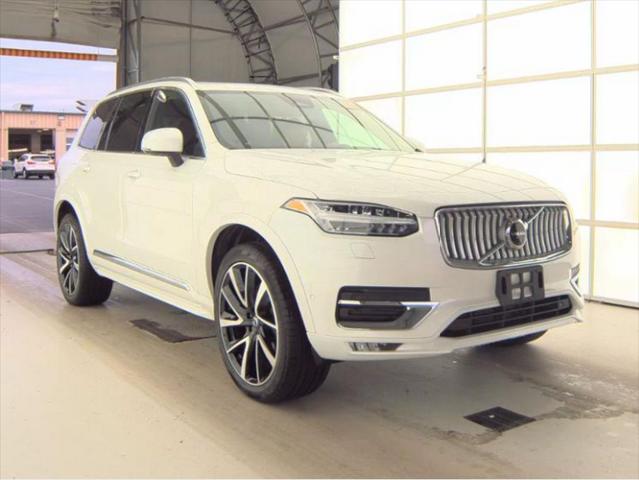 2025 Volvo XC90 B5 Plus