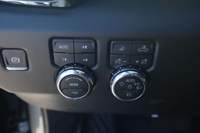 2026 GMC Sierra 2500HD Crew Cab, Standard Bed, AT4, 4WD