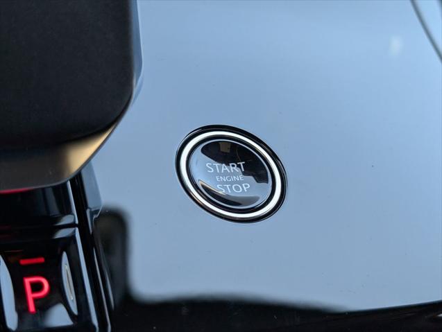 2026 Land Rover Range Rover Sport P360 SE