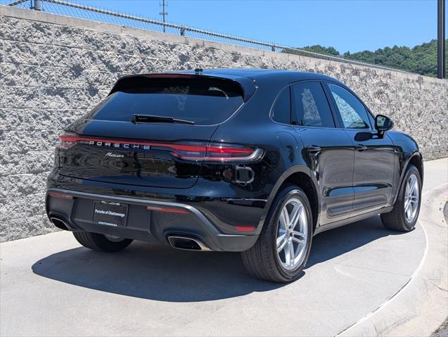 2024 Porsche Macan Unknown