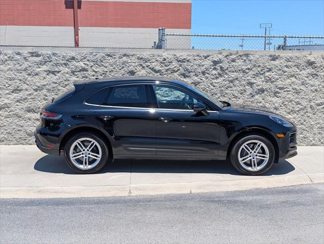 2024 Porsche Macan Unknown