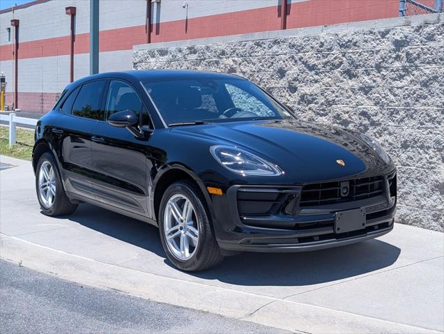 2024 Porsche Macan Unknown