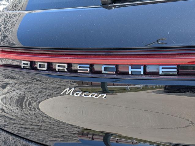 2024 Porsche Macan Unknown