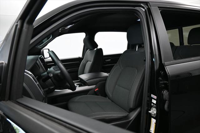 2024 Ram 1500 Big Horn Crew Cab 4x2 5'7" Box