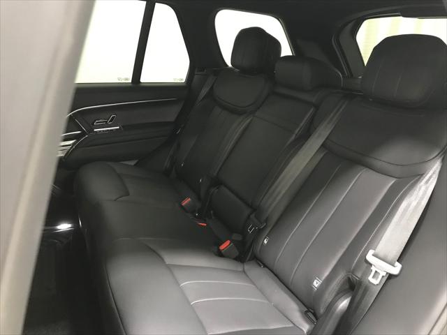2026 Land Rover Range Rover P400 SE
