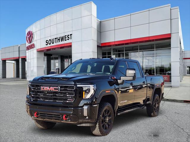2024 GMC Sierra 2500HD 4WD Crew Cab Standard Bed AT4