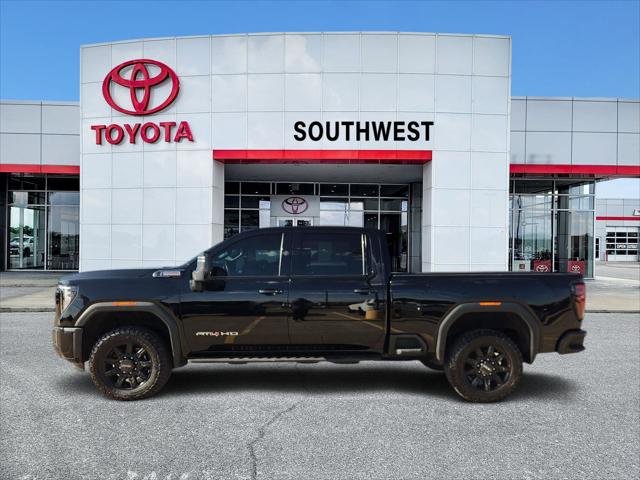 2024 GMC Sierra 2500HD 4WD Crew Cab Standard Bed AT4