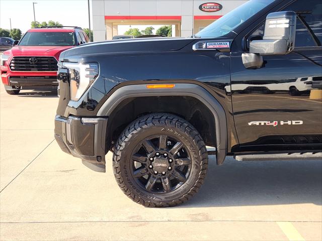 2024 GMC Sierra 2500HD 4WD Crew Cab Standard Bed AT4