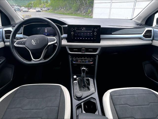 2025 Volkswagen Taos 1.5T SE