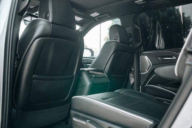 2022 Cadillac Escalade 4WD Premium Luxury