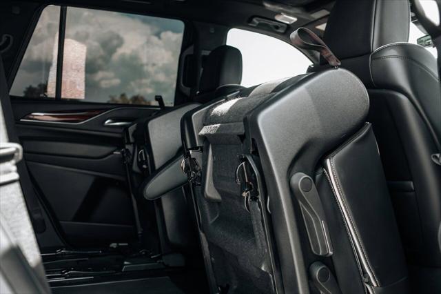 2022 Cadillac Escalade 4WD Premium Luxury