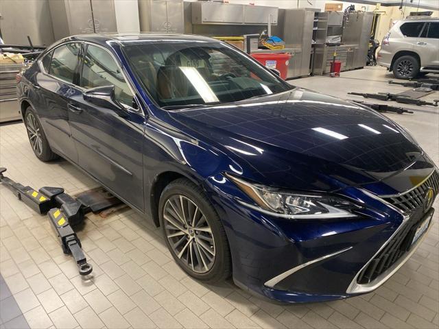 2023 Lexus ES 250 250