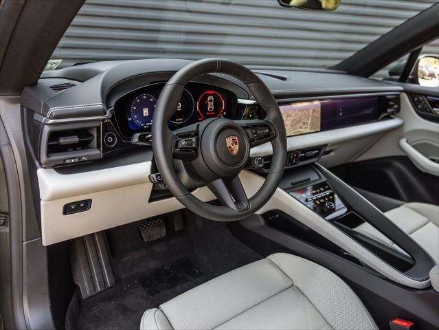 2025 Porsche Macan Electric 4
