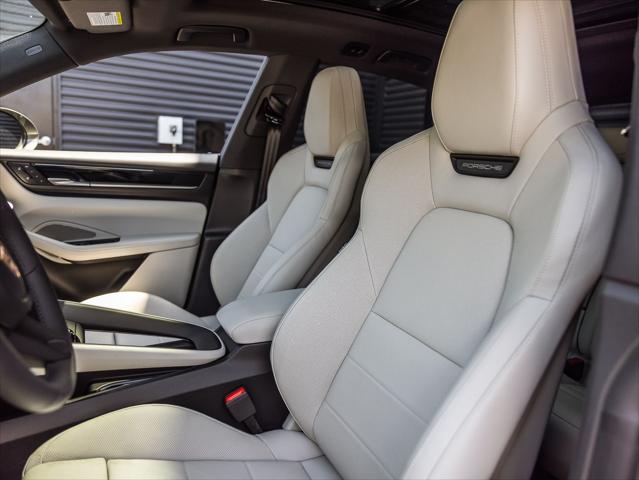 2025 Porsche Macan Electric 4