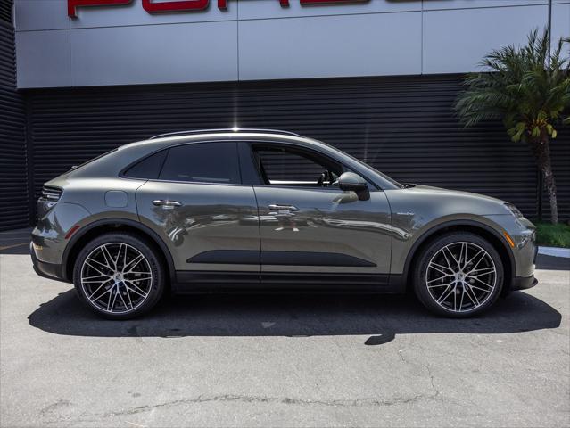 2025 Porsche Macan Electric 4
