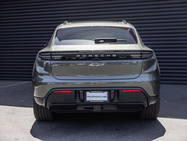2025 Porsche Macan Electric 4