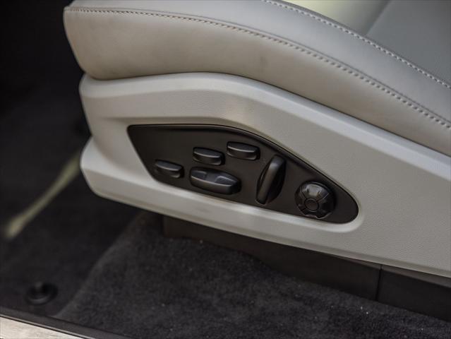 2025 Porsche Macan Electric 4