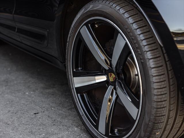 2026 Porsche Macan T