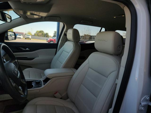 2023 GMC Acadia AWD Denali