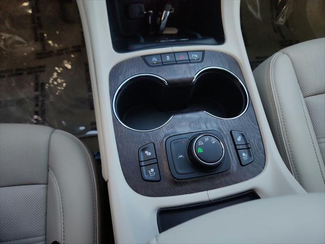 2023 GMC Acadia AWD Denali