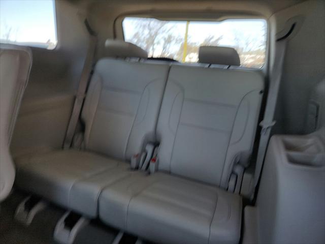 2023 GMC Acadia AWD Denali