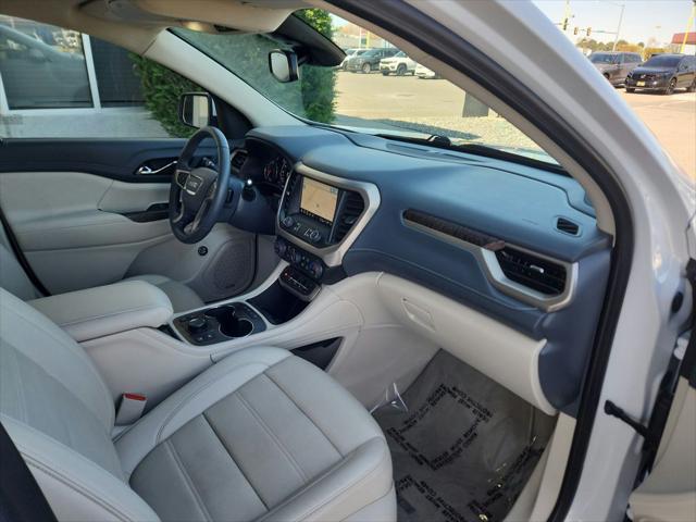 2023 GMC Acadia AWD Denali