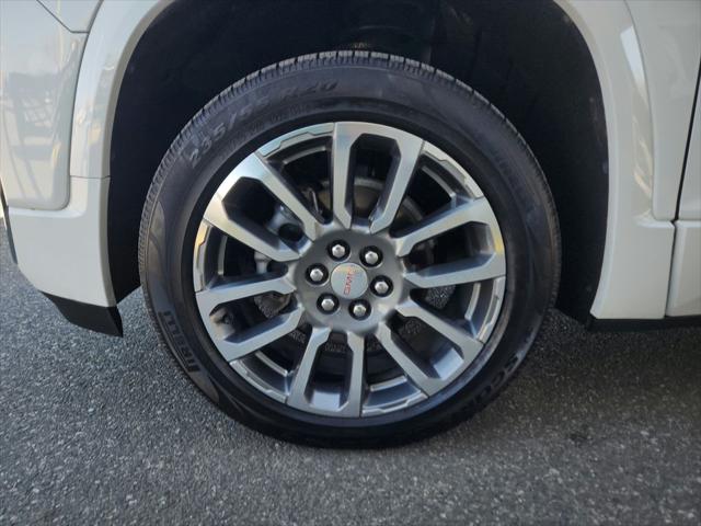 2023 GMC Acadia AWD Denali