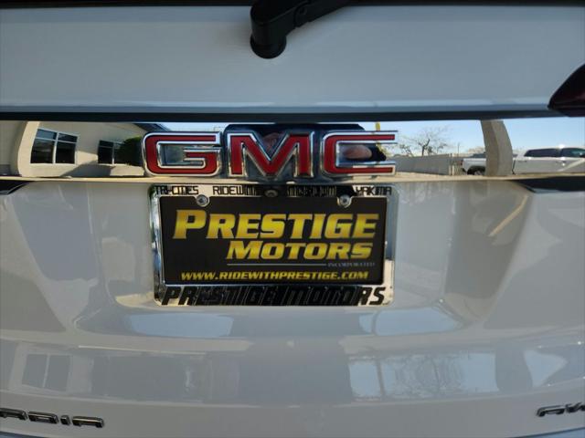 2023 GMC Acadia AWD Denali