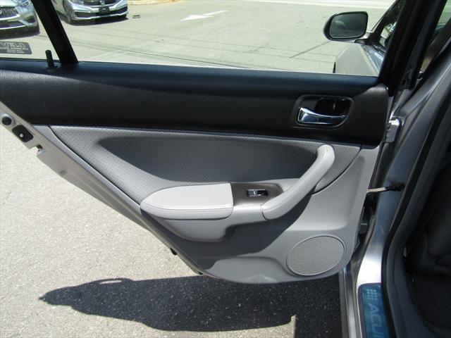 2006 Acura TSX 5-Speed AT