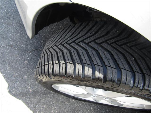 2006 Acura TSX 5-Speed AT