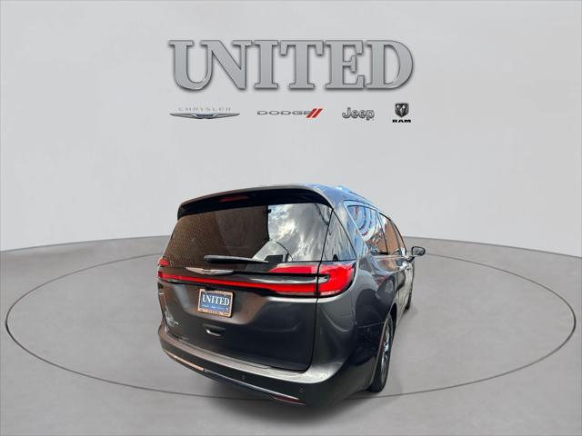 2021 Chrysler Pacifica Touring L FWD