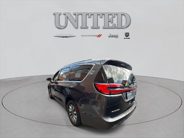 2021 Chrysler Pacifica Touring L FWD